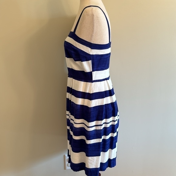 LOFT Size 0 (Fits 2-4) Blue & White Striped Fit and Flare Midi Dress - Picture 6 of 14